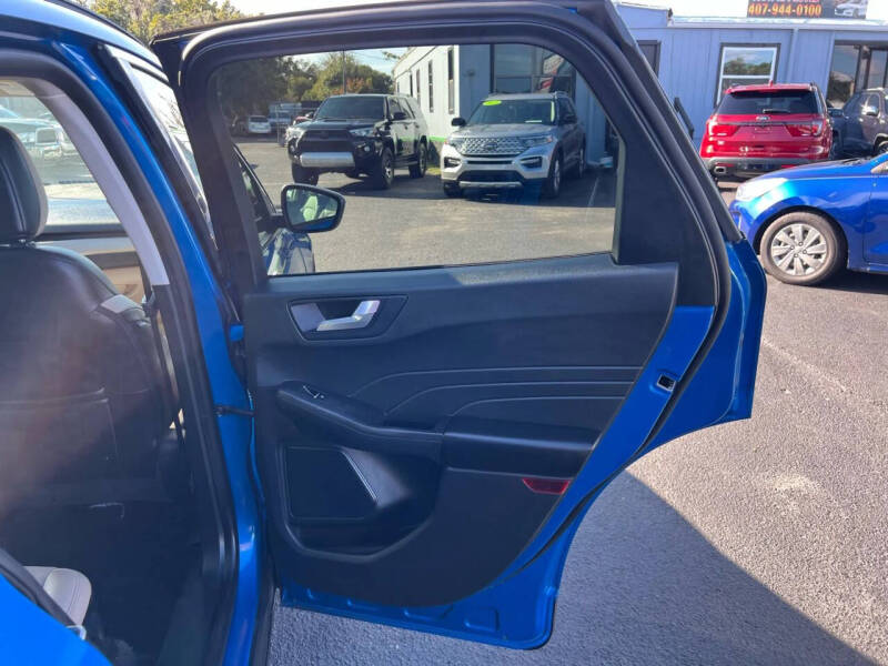 2021 Ford Escape SEL