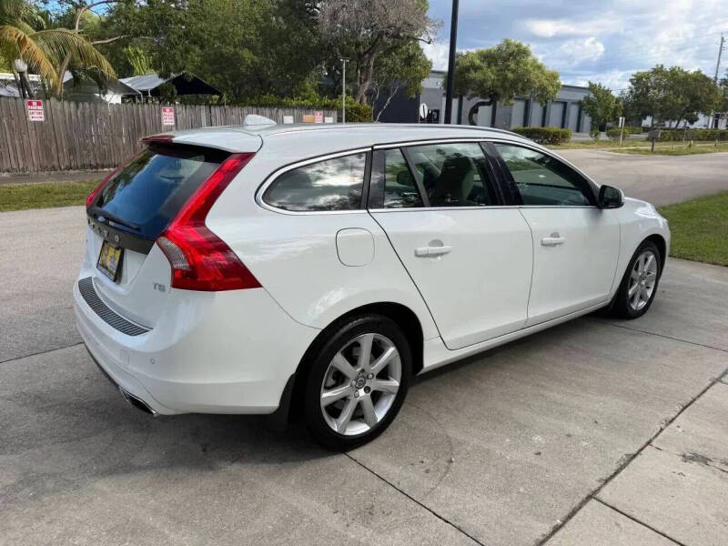 2017 Volvo V60 T5 Premier