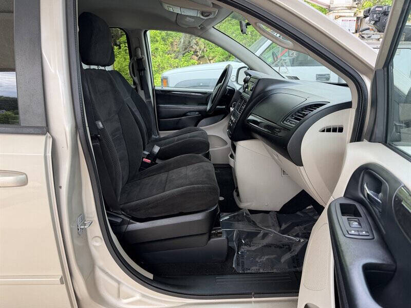 2013 Dodge Grand Caravan SE