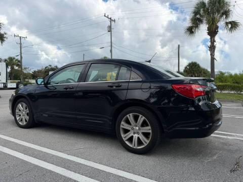 2013 Chrysler 200 Touring