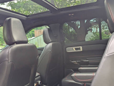 2024 Ford Explorer ST-Line