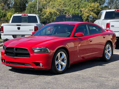 2013 Dodge Charger for sale at North Imports LLC in Burnsville MN