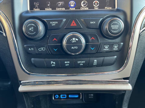 2016 Jeep Grand Cherokee Summit