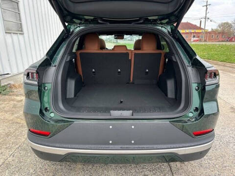 2025 VinFast VF8 Plus