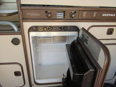 1982 Volkswagen Vanagon Camper