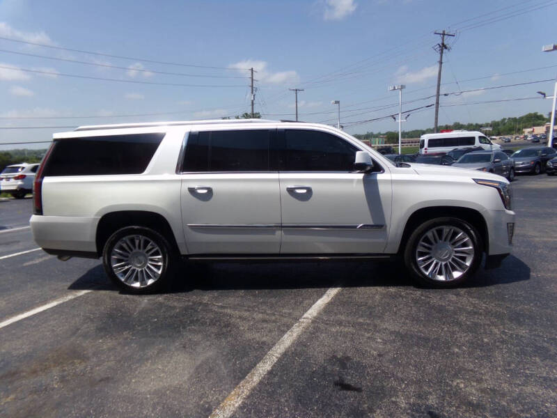 2016 Cadillac Escalade ESV Platinum