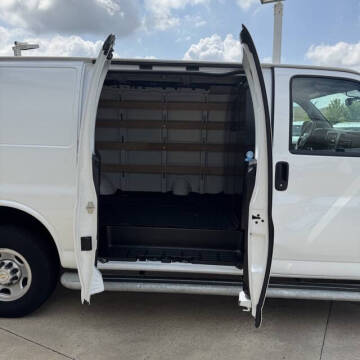 2023 Chevrolet Express 2500