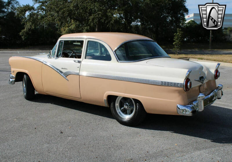 1956 Ford Fairlane