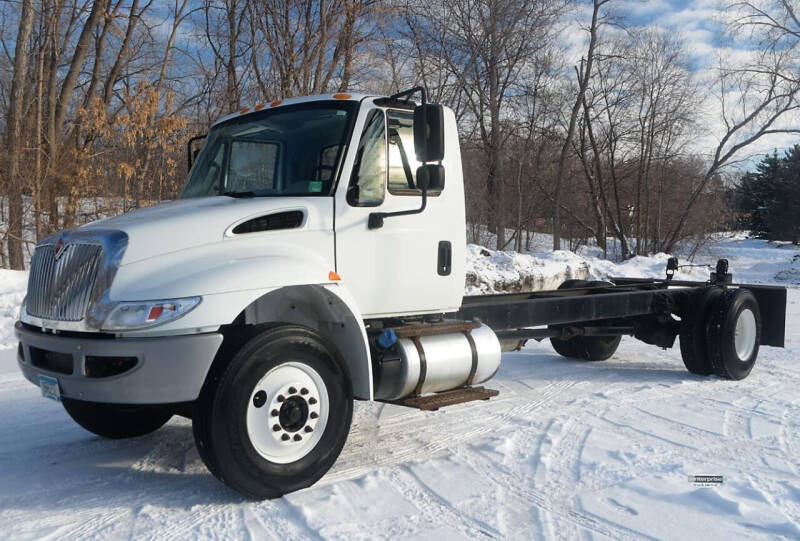 2017 International DuraStar 4300 for sale at KA Commercial Trucks, LLC in Dassel MN