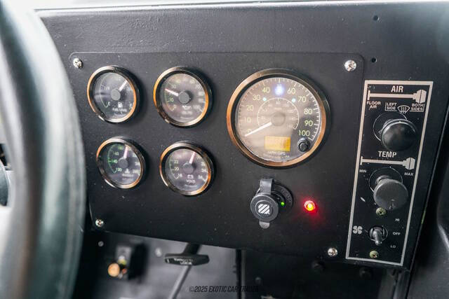 2001 AM General Hummer