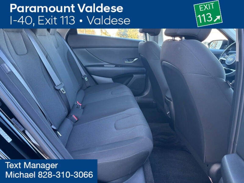 2024 Hyundai Elantra SE