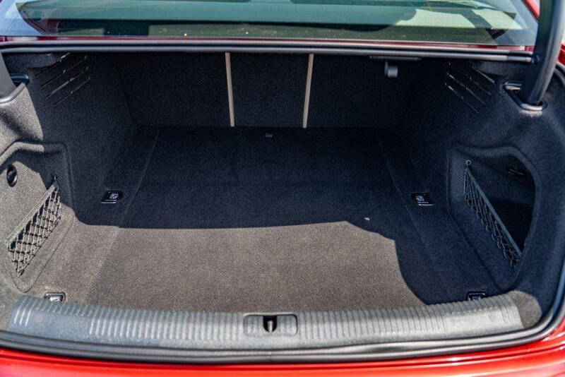 2018 Audi A4 2.0T quattro Prestige