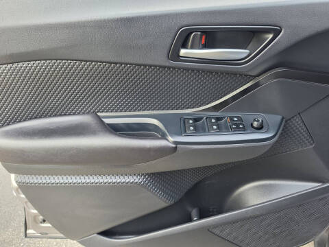 2019 Toyota C-HR LE