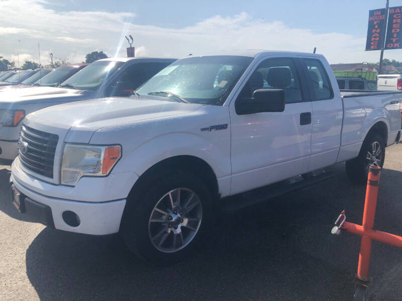 2014 Ford F-150 STX's photo