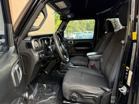 2020 Jeep Gladiator Sport