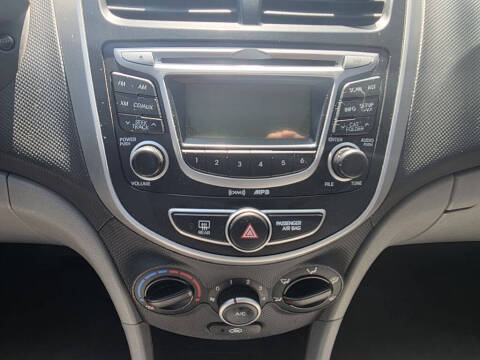 2013 Hyundai Accent GLS