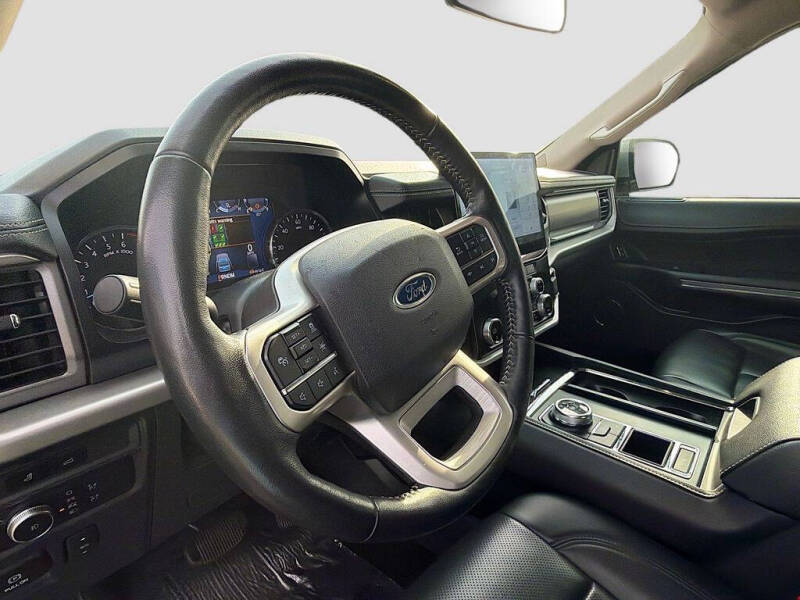 2022 Ford Expedition XLT