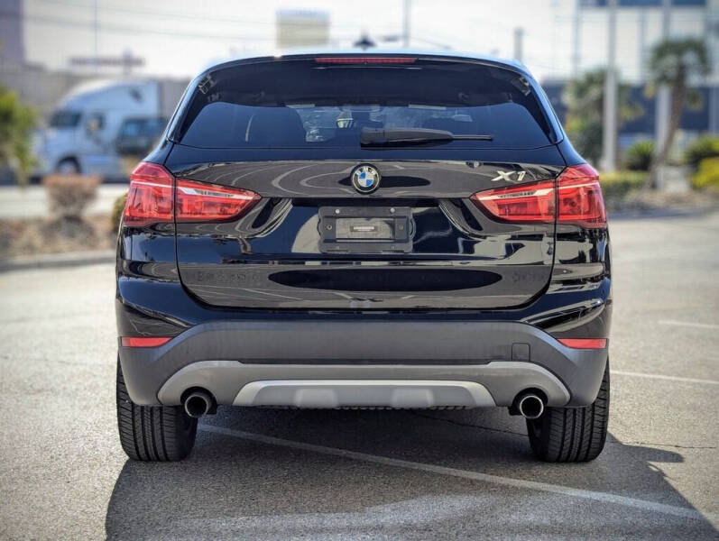 2017 BMW X1 28i photo 6