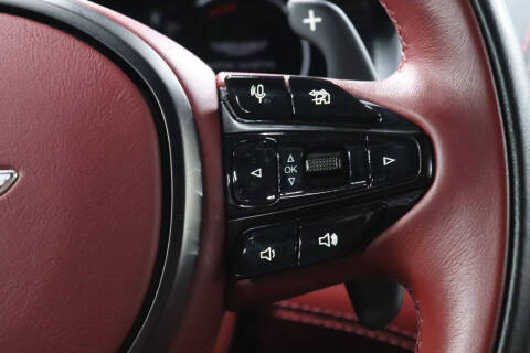 2021 Aston Martin DBX