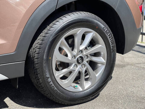 2017 Hyundai Tucson SE Plus