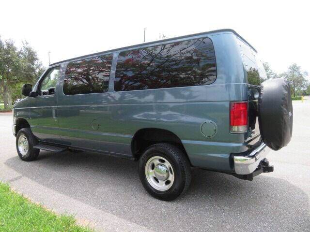 2014 Ford E-Series E-150 XLT