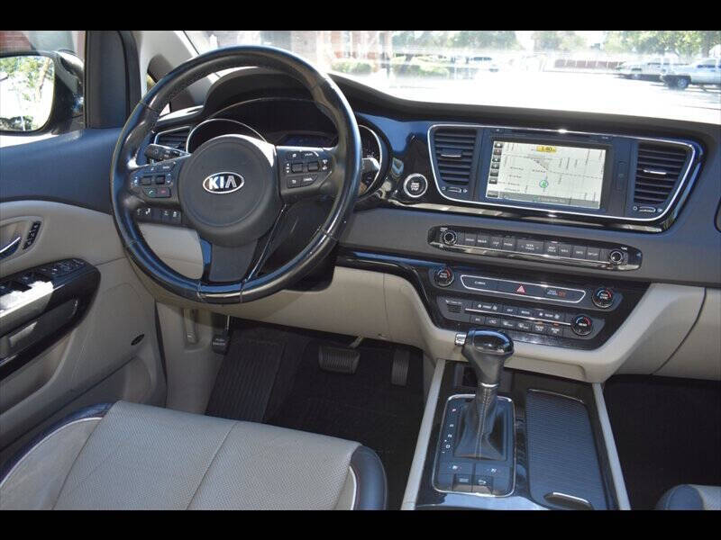 2016 Kia Sedona SX