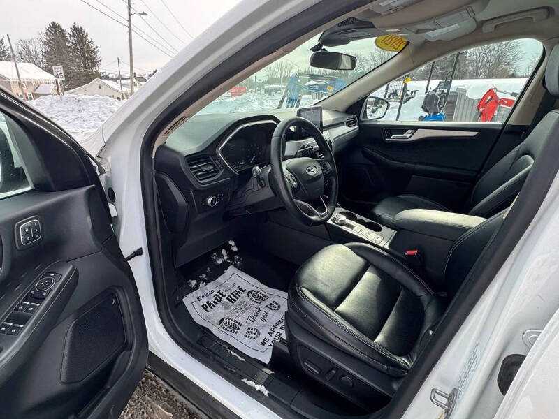 2020 Ford Escape SEL
