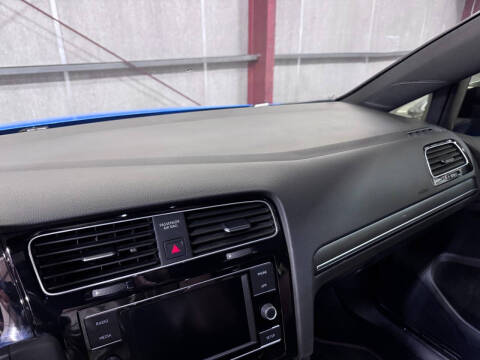 2019 Volkswagen Golf GTI Rabbit Edition