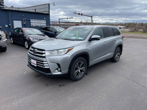 2017 Toyota Highlander for sale at Flambeau Auto Expo in Ladysmith WI