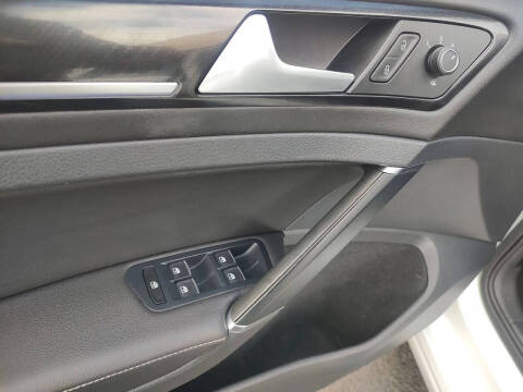 2016 Volkswagen Golf R