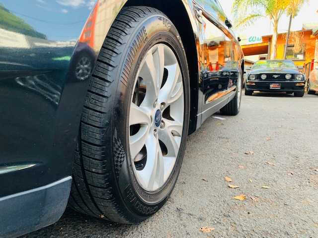 2011 Ford Taurus SEL