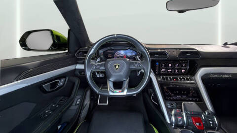 2020 Lamborghini Urus