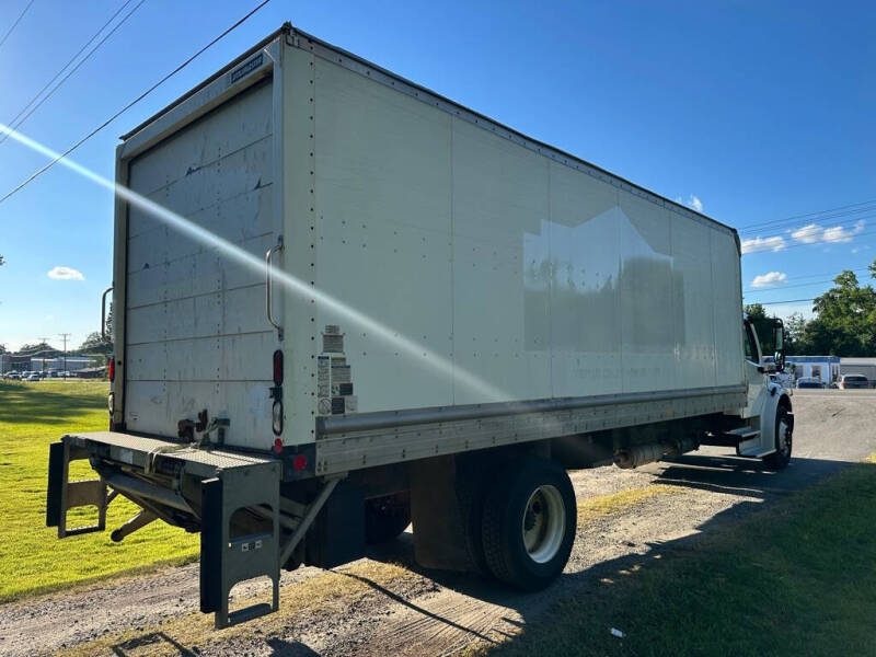 2015 Freightliner M2 106