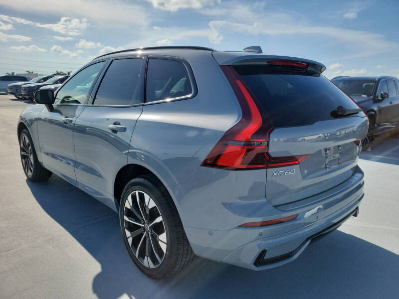 2026 Volvo XC60 B5 Plus