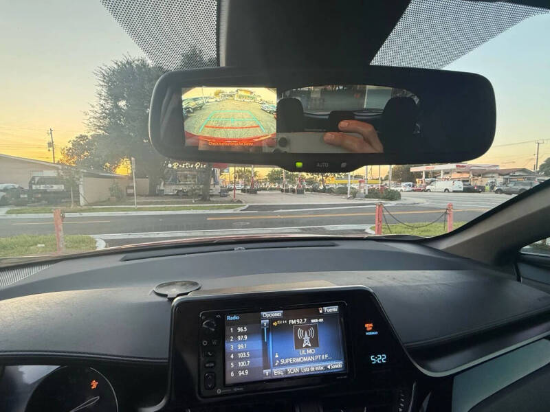 2018 Toyota C-HR XLE Premium