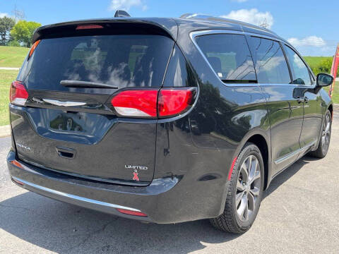 2017 Chrysler Pacifica Limited