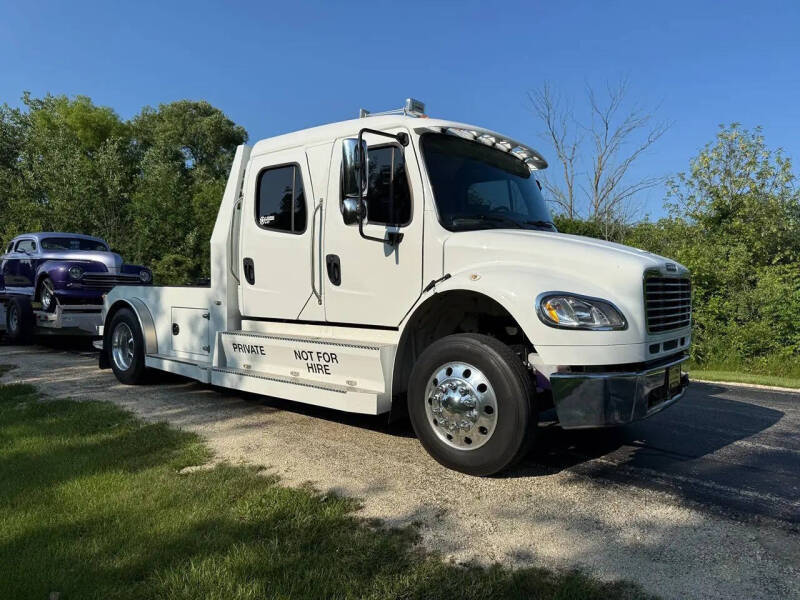 2021 Freightliner M2 106