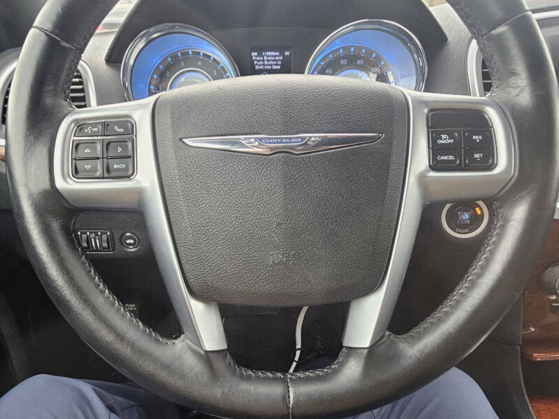 2012 Chrysler 300 Limited