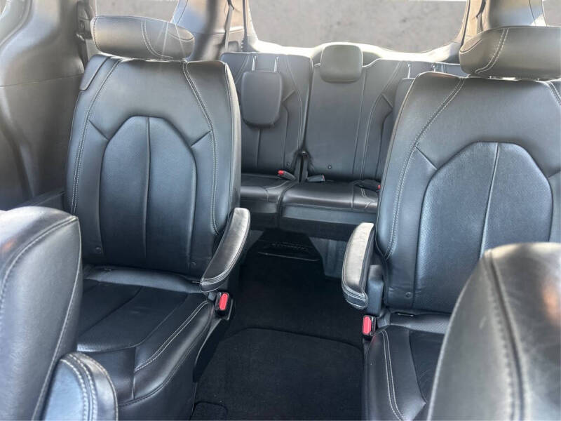 2018 Chrysler Pacifica Touring L Plus