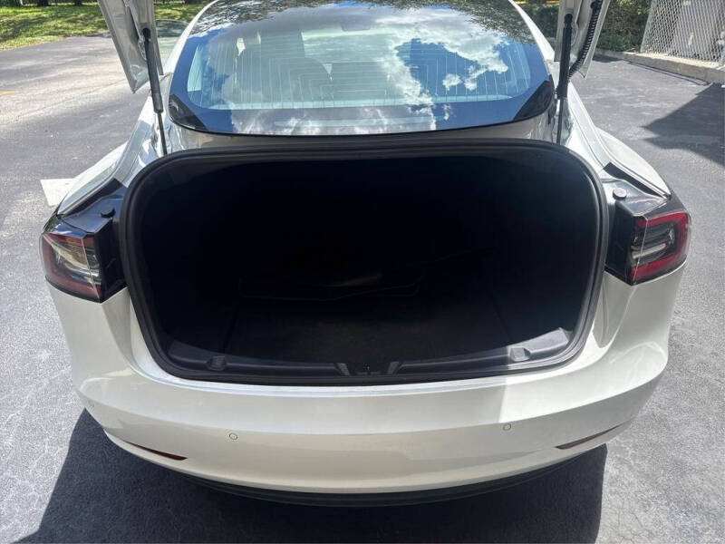 2020 Tesla Model 3 Standard Range