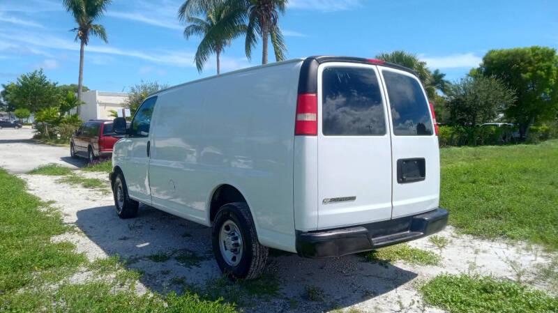 2018 Chevrolet Express 2500