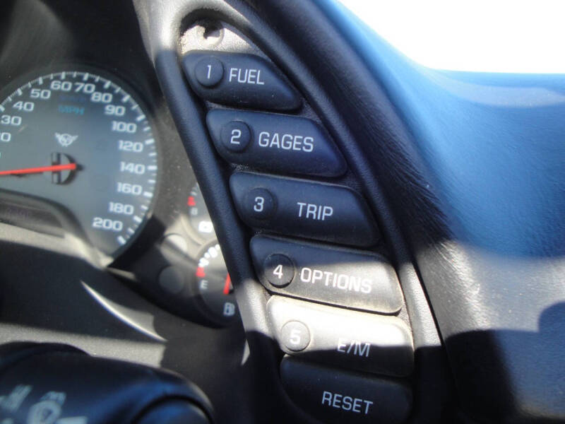 2004 Chevrolet Corvette