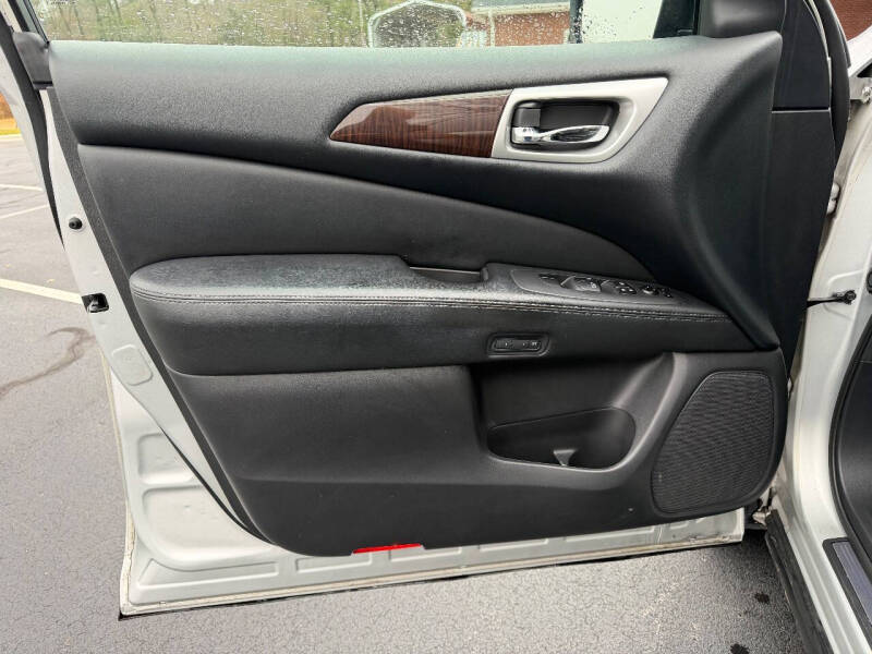 2014 Nissan Pathfinder Platinum