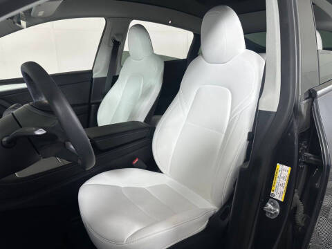 2025 Tesla Model Y Long Range