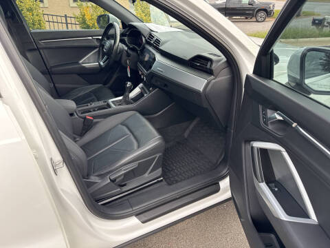 2019 Audi Q3 quattro Premium 45 TFSI