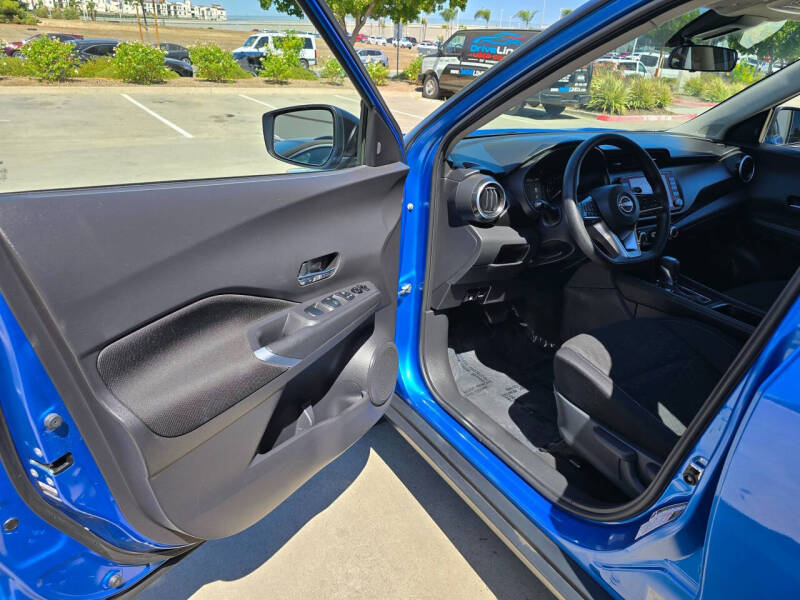 2023 Nissan Kicks SV