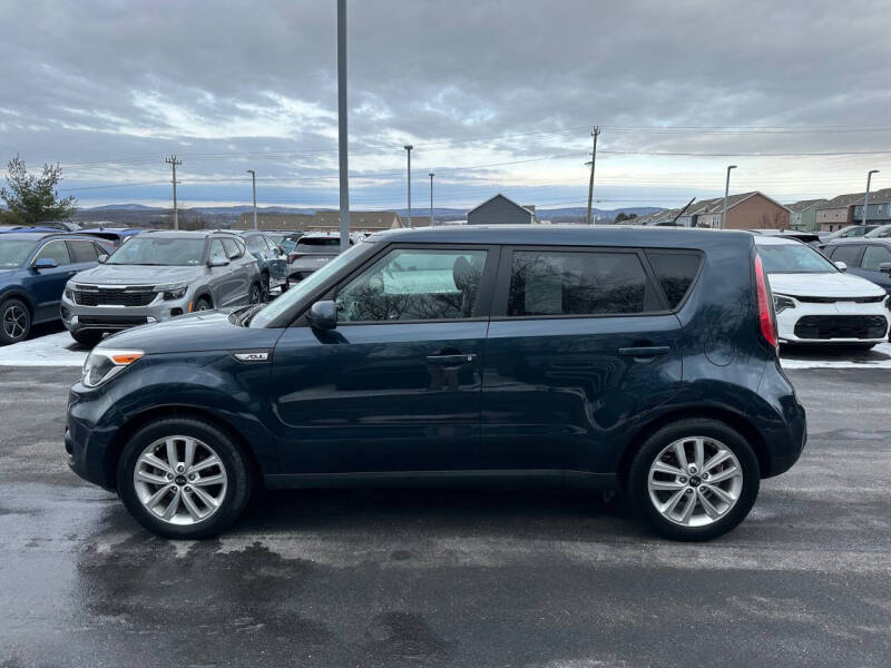 2017 Kia Soul +