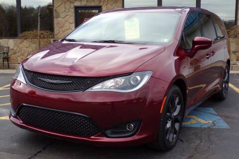 2020 Chrysler Pacifica for sale at Rogos Auto Sales in Brockway PA