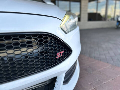 2017 Ford Focus ST