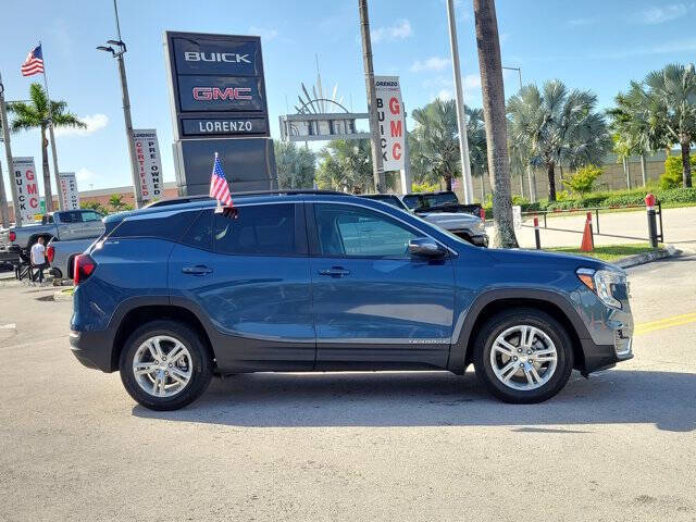 2024 GMC Terrain SLE